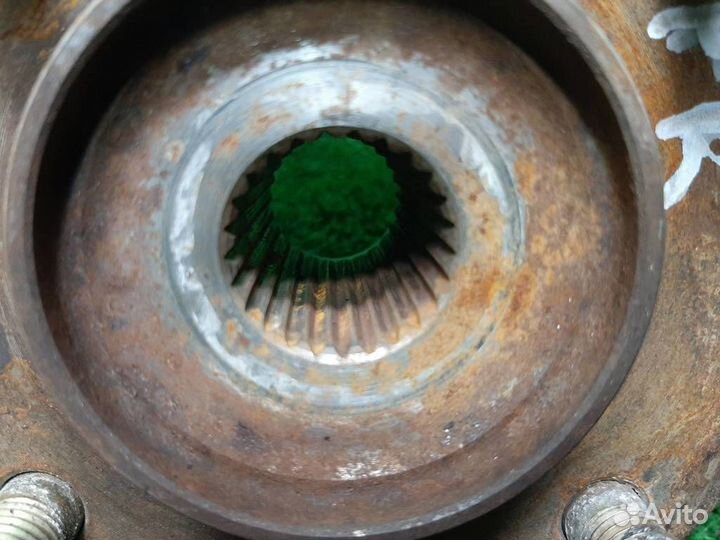 Кулак передний правый Hyundai Matrix 2004