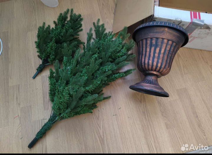 Елка искусственная