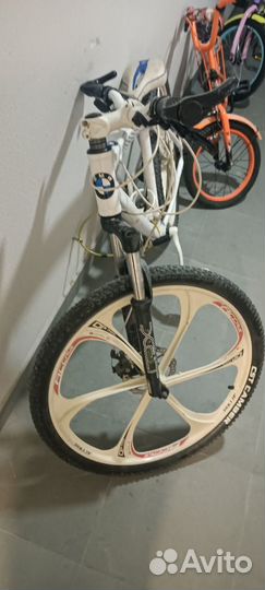 Велосипед BMW