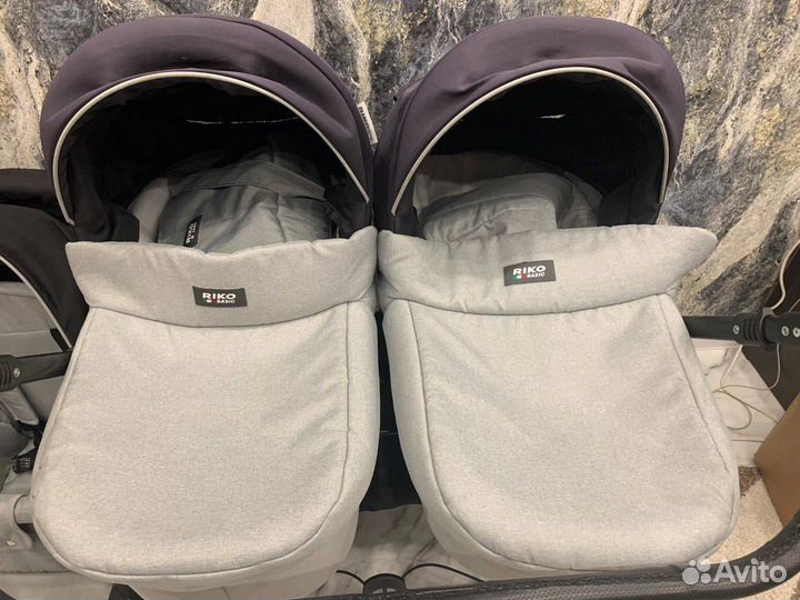 Коляска для двойни