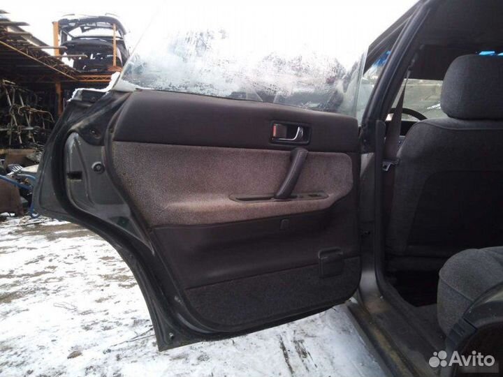 Дверь Subaru Legacy