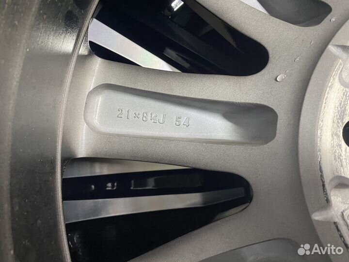 Оригинальные колёса Lexus LX570 R21