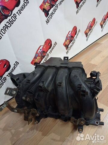 Впускной коллектор Opel Astra J 2010 55561187