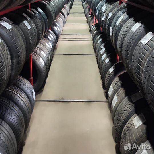 Bridgestone Potenza RE050A 275/35 R19 96W