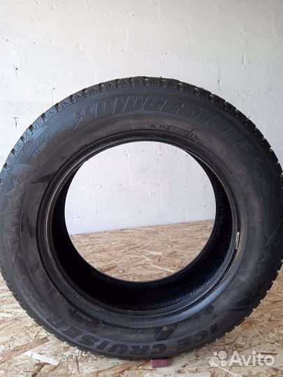 Bridgestone Ice Cruiser 7000 225/65 R17