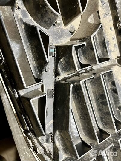 Решетка радиатора volvo xc60 дорест