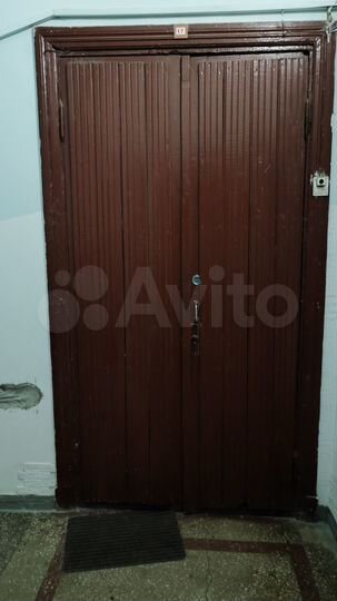 Комната 16 м² в 6-к., 1/4 эт.