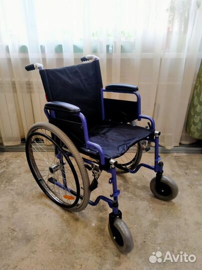 Кресло-каталка инвалидное