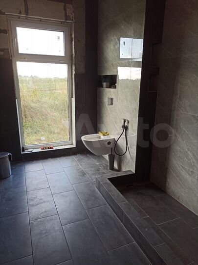 Коттедж 190 м² на участке 10 сот.