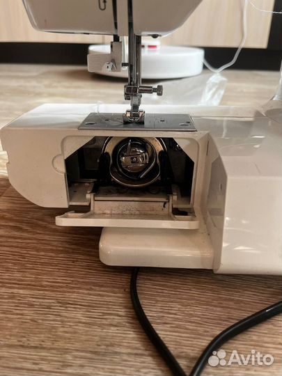 Швейная машина