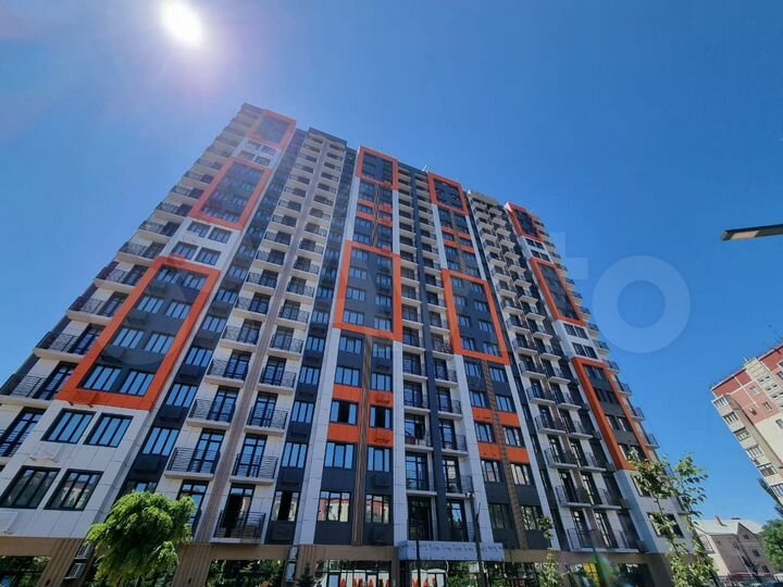 2-к. квартира, 60 м², 4/18 эт.