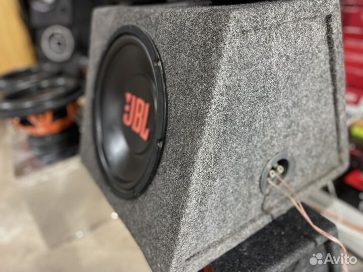 Сабвуфер JBL 12' 1000 ватт с усилителем