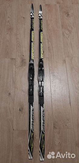 Беговые лыжи fischer universal