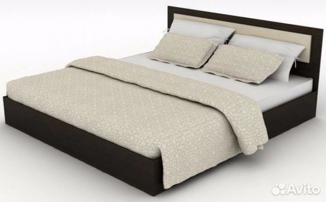 Двуспальная кровать