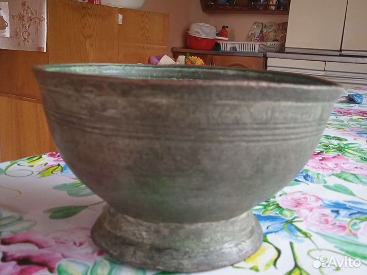 Старинная чаша