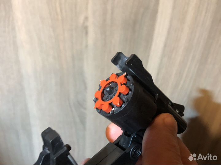 Пистолет игрушечный с пистонами. Новый в коробке