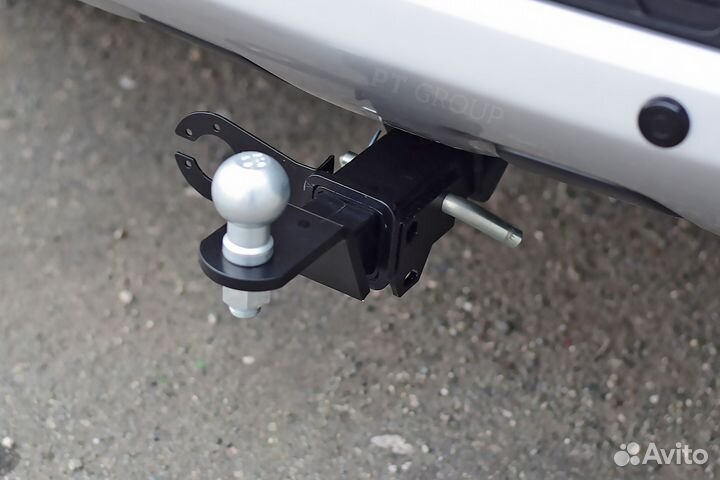 Фаркоп для Рено Дастер, съемный квадрат