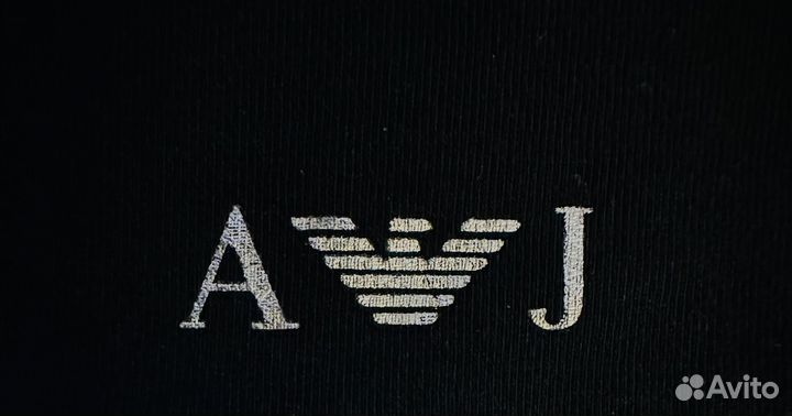 Джемпер armani jeans dont stop love размер S