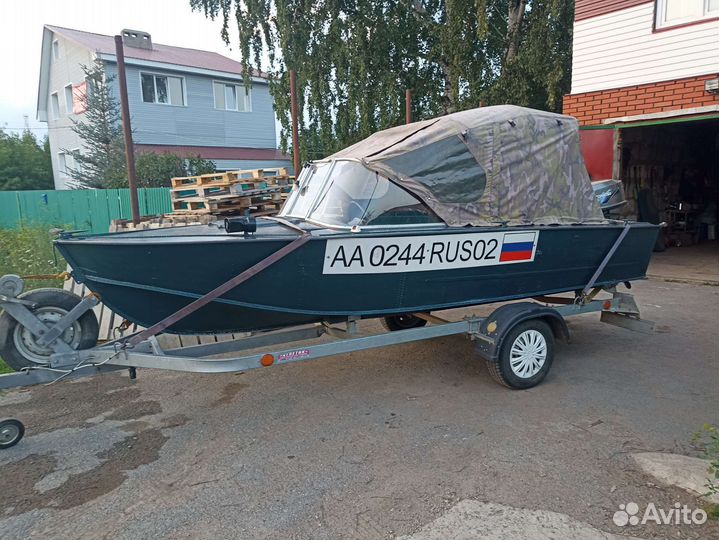 Моторная лодка Прогресс 4