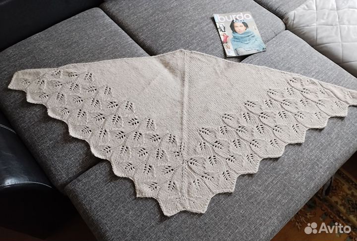 Шаль с ажурной каймой