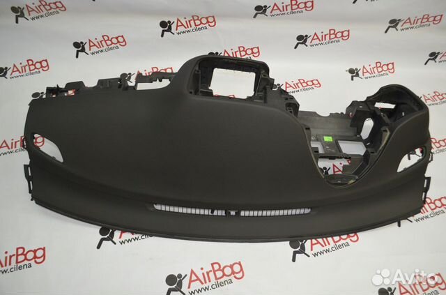 Торпедо панель приборов Mitsubishi Outlander