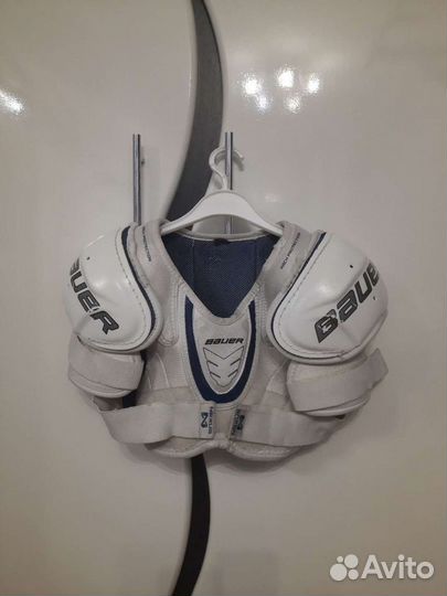 Нагрудник хоккейный