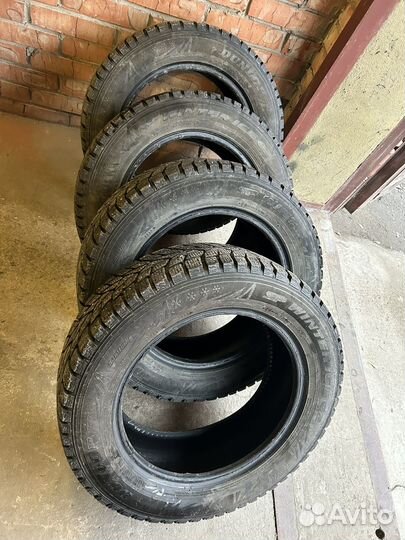 Dunlop SP Winter Ice02 205/60 R16