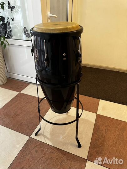 Конга барабан