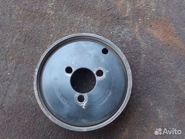 Шкив помпы volkswagen transporter T4