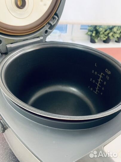 Мультиварка Redmond RMC-45