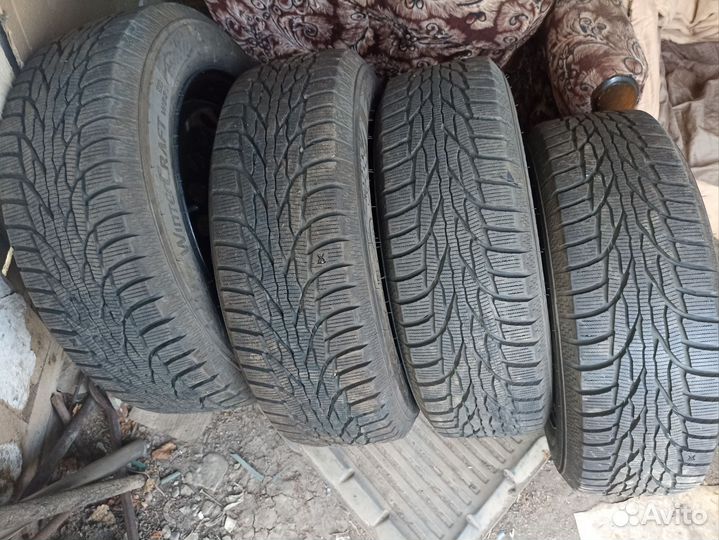 Зимняя резина 215 60 r17 на дисках на Рено Аркана