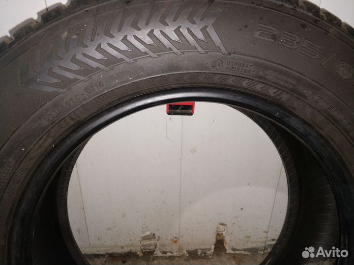 Nokian Tyres Hakkapeliitta 7 SUV 235/65 R17 24H