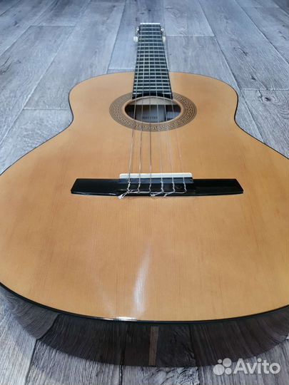 Новая Классическая гитара hohner hc06