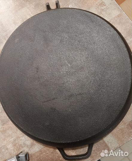 Сковорода чугунная 28см