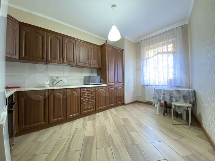 2-к. квартира, 70 м², 5/9 эт.