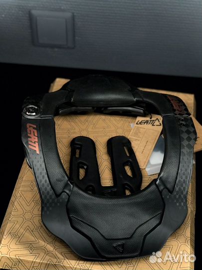 Защита шеи Leatt 6.5 Neck Brace