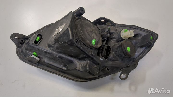 Фара (передняя) Skoda Fabia, 2010