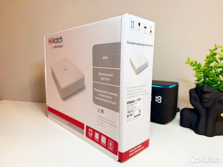 IP Видеорегистратор HiWatch DS-N208(C) восьмиканал