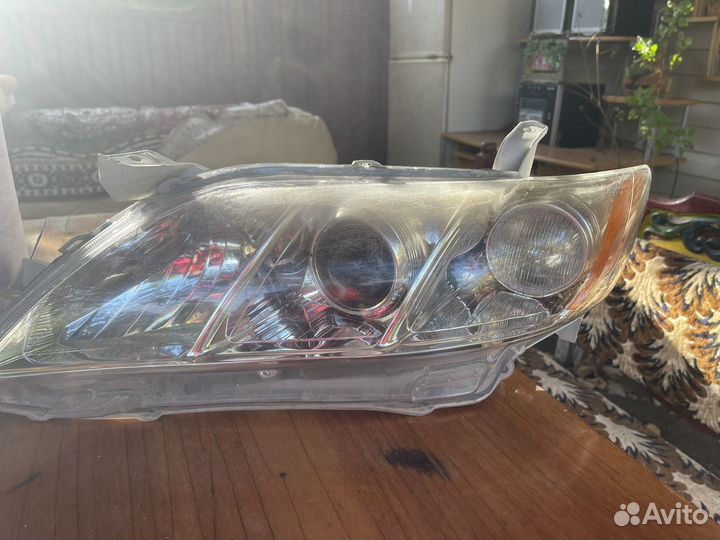 Фары на toyota camry 40