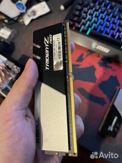 Оперативная память DDR4 G.skill trident Z NEO 16GB