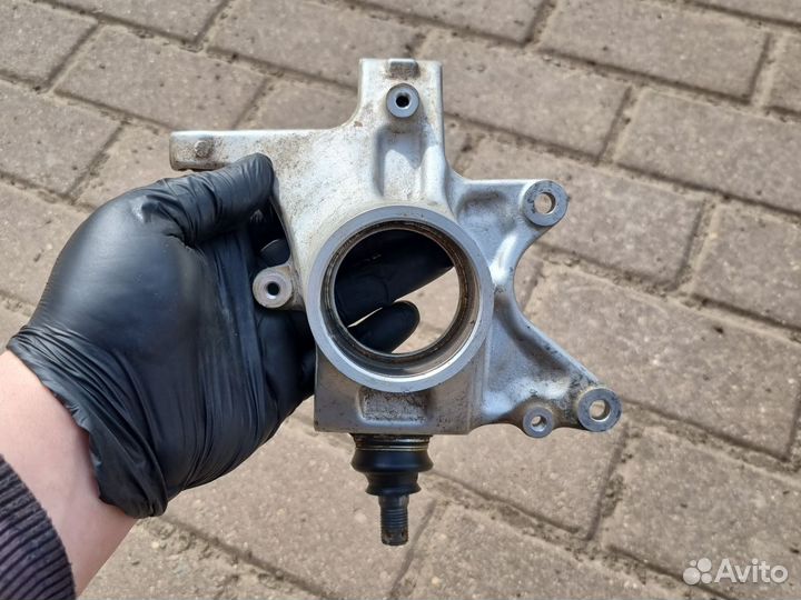 Ступица Кулак поворотный Yamaha Grizzly правый