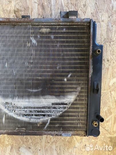 Радиатор охлаждения Mercedes W210 3.2