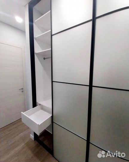 Шкаф купе современный