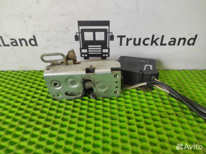 Замок боковой двери передний правый Man Tgx