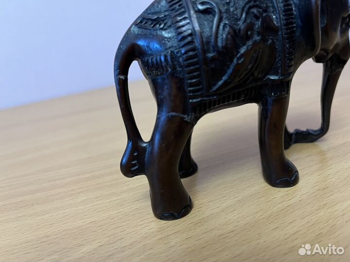 Статуэтка Слон