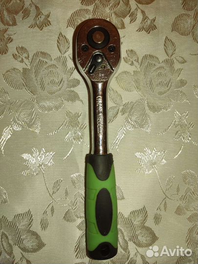 Ключ трещотка 3/8