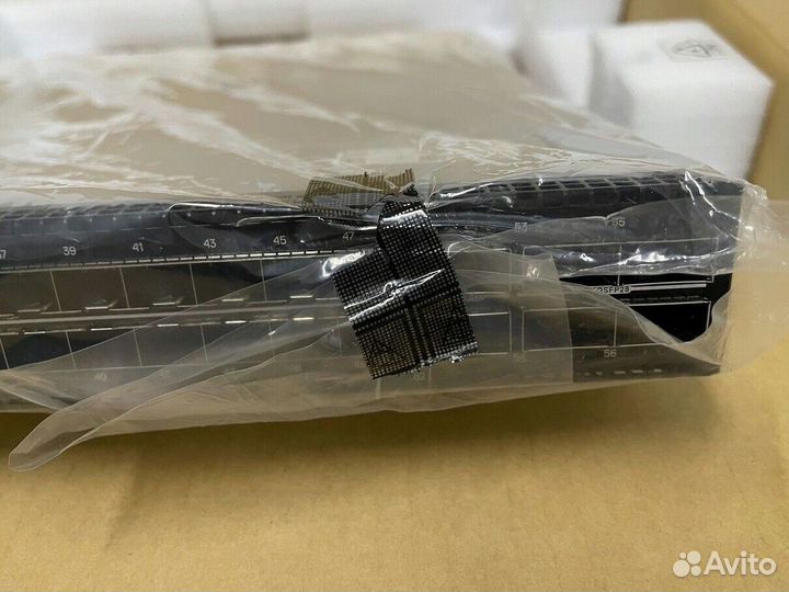 Dell S5248F-ON 48x 25G SFP28 & 2x 200G qsfp28DD & 4x 100G qsfp28 Switch Open Box