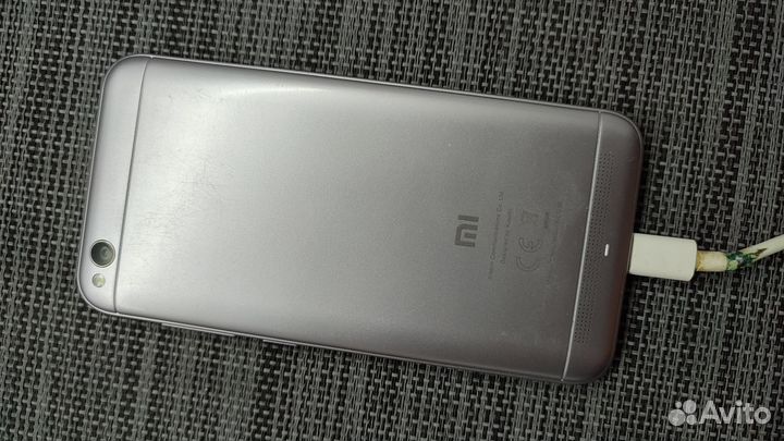 Смартфон Xiaomi Redmi 5A