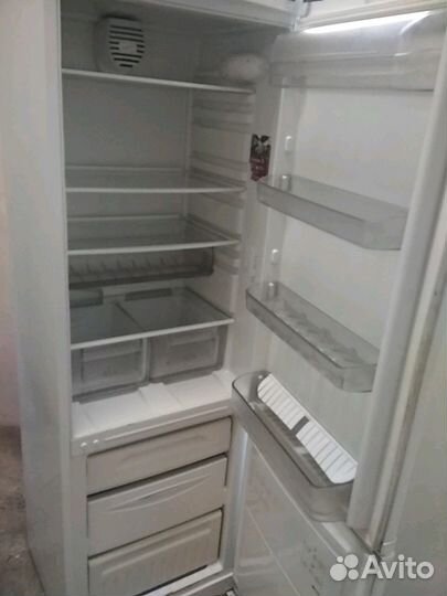 Холодильник hotpoint-ariston