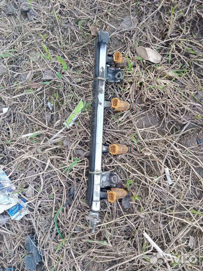 Топливная рампа с форсунками хендай Элантра 5